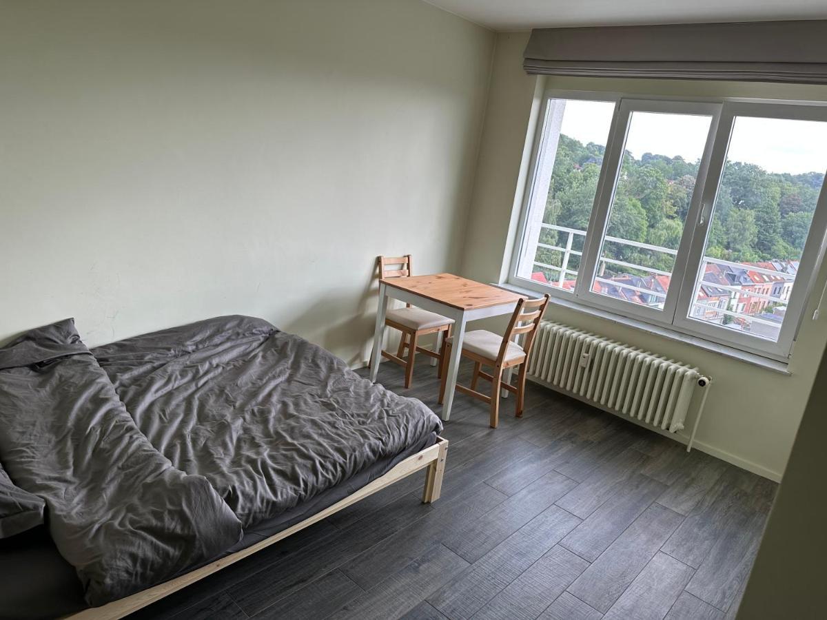 Clam，Grand Apartment In Uccle Brüssel Exterior foto